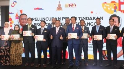 大臣：拨款100万  雪推介10年创意经济蓝图 