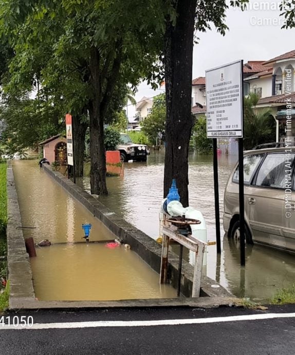 大都会/巴生中路和直落昂水灾，两地安置灾民有170人