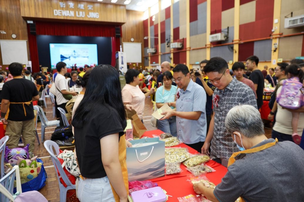 大都会/檀香慈善义卖会圆满落幕