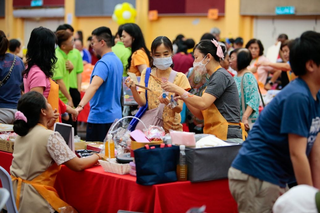 大都会/檀香慈善义卖会圆满落幕