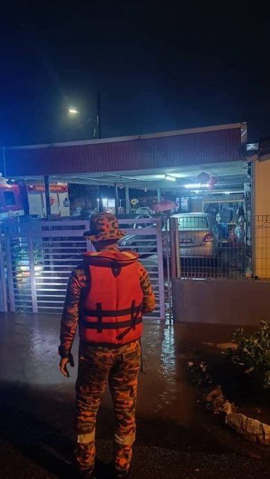 大都会/连续两天下雨，仁嘉隆政府诊所淹了，被迫停运！