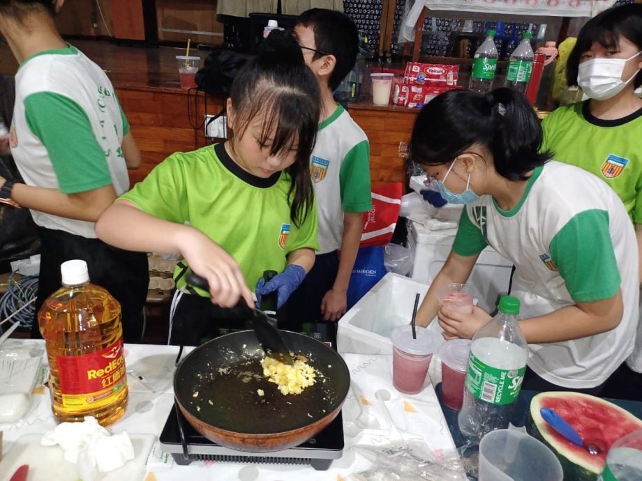 大都会/锡米山学校成功举办小小企业家义卖会,义款突破10万