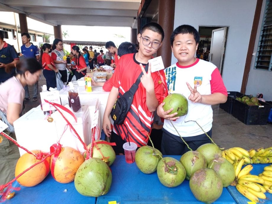 大都会/锡米山学校成功举办小小企业家义卖会,义款突破10万