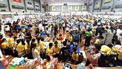 小小企业家义卖会   锡米山学校筹款破10万