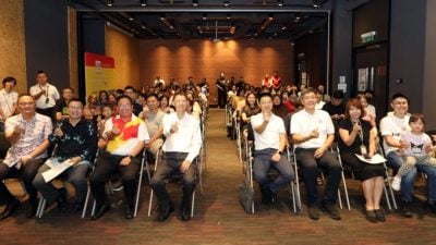 “阳光医行，关爱社会”走入社区  免费体检急救课护生命