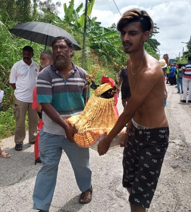 大都会（早报头）/巴板路拆屋：发展商有权拆尚有人住39屋