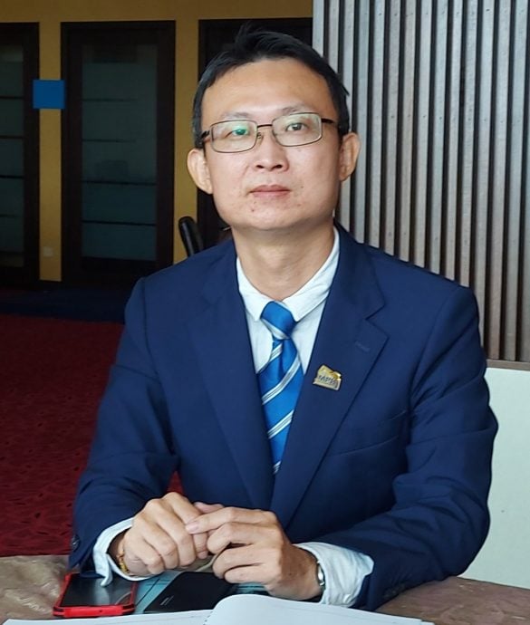 大都会（版2头）／烟花档申请条件备灭火器，巴刹禁摆卖，明年农历新年年货档口开放申请／3图