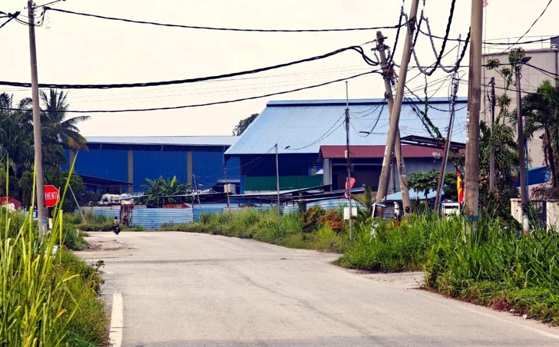 大都会(版2头):直落昂工业区塞车问题日益严重,几乎全天候塞,严重影响厂家的营运与发展!