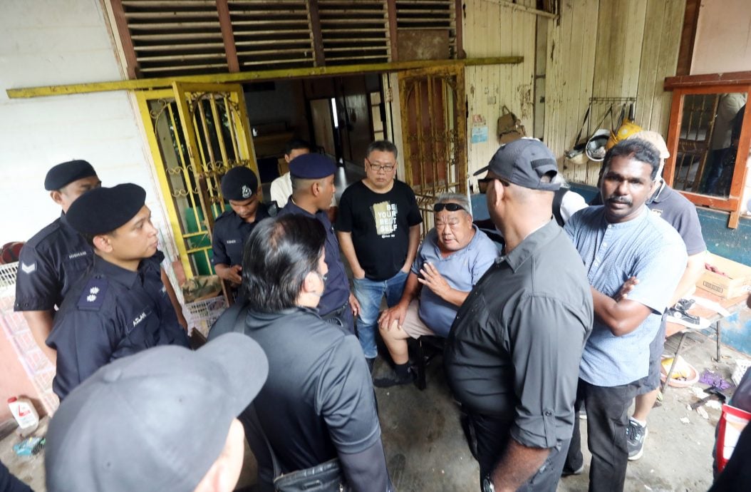 大都会（版3头）/班村巴板路拆屋冲突升级