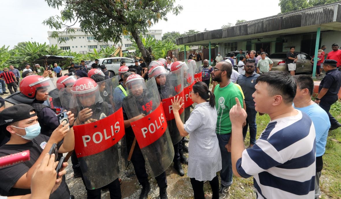 大都会（版3头）/班村巴板路拆屋冲突升级