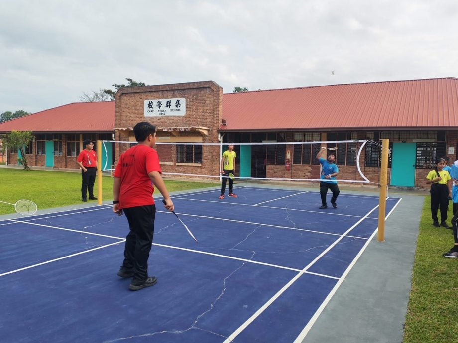 大都会(版3头):煤炭山集群华小 草地正式纳为校地/5图