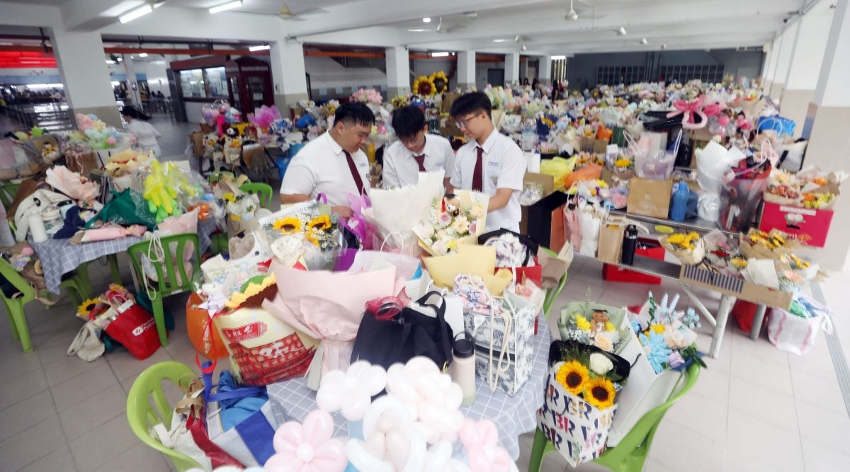 大都会（版头）/兴华中学毕业典礼