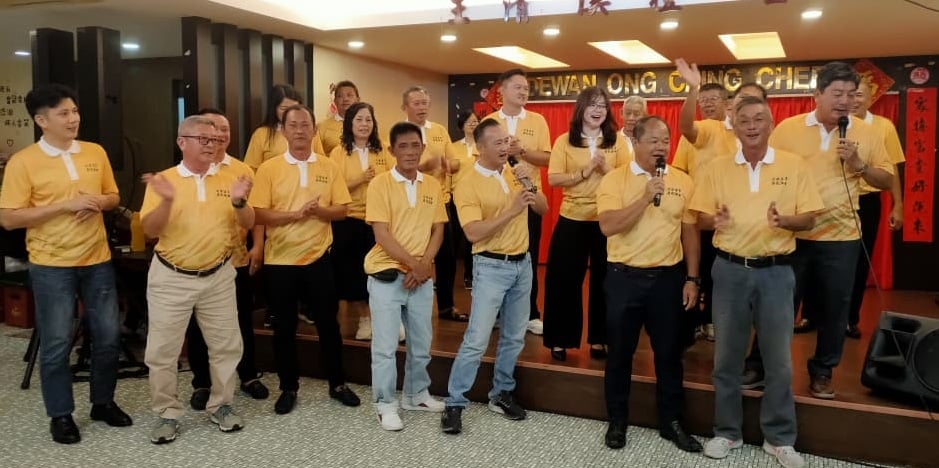 大都会:万津浮罗居协新届理事就职