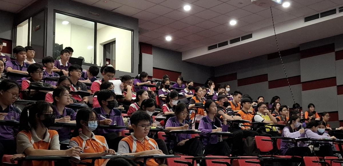 大都会：大马教育文凭华文冲刺工作坊吸引62考生/3图 