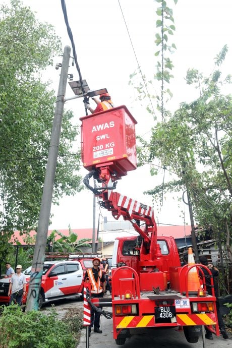 大都会/me03头/原先欲拆巴板路所有木屋 发展商最后按共识拆空屋