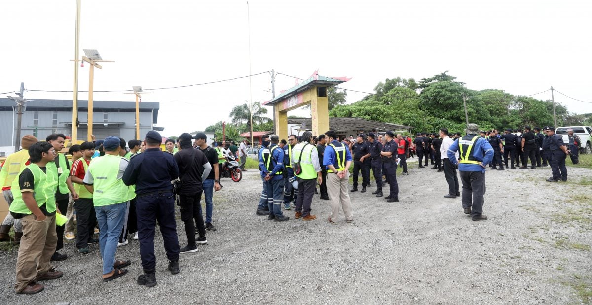 大都会/me03头/原先欲拆巴板路所有木屋 发展商最后按共识拆空屋