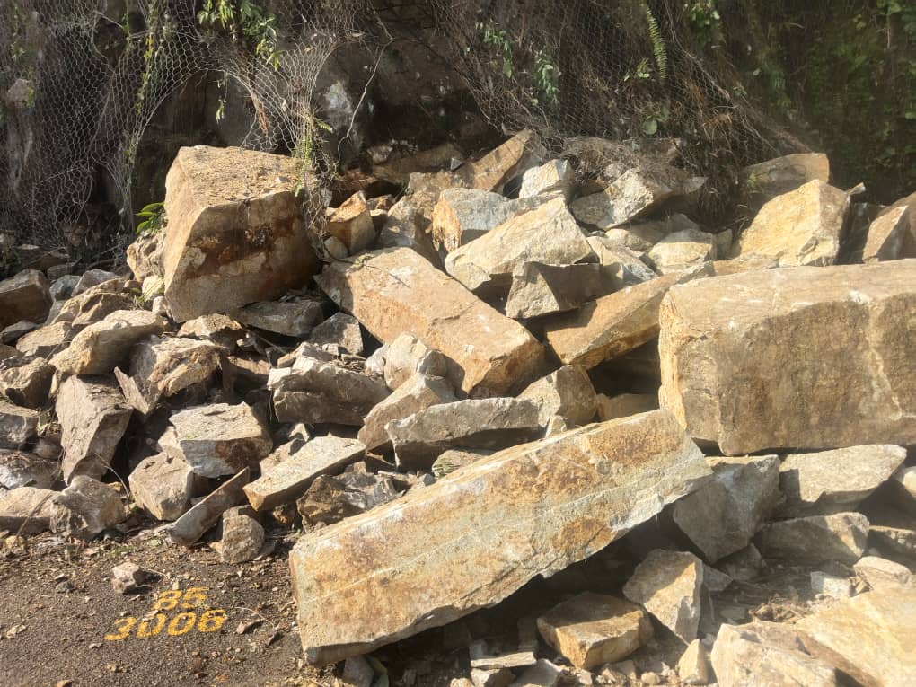 大都会/me03头/小云顶石块崩落