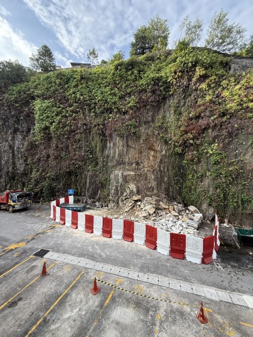 大都会/ME03头/跟进mutiara court 土崩