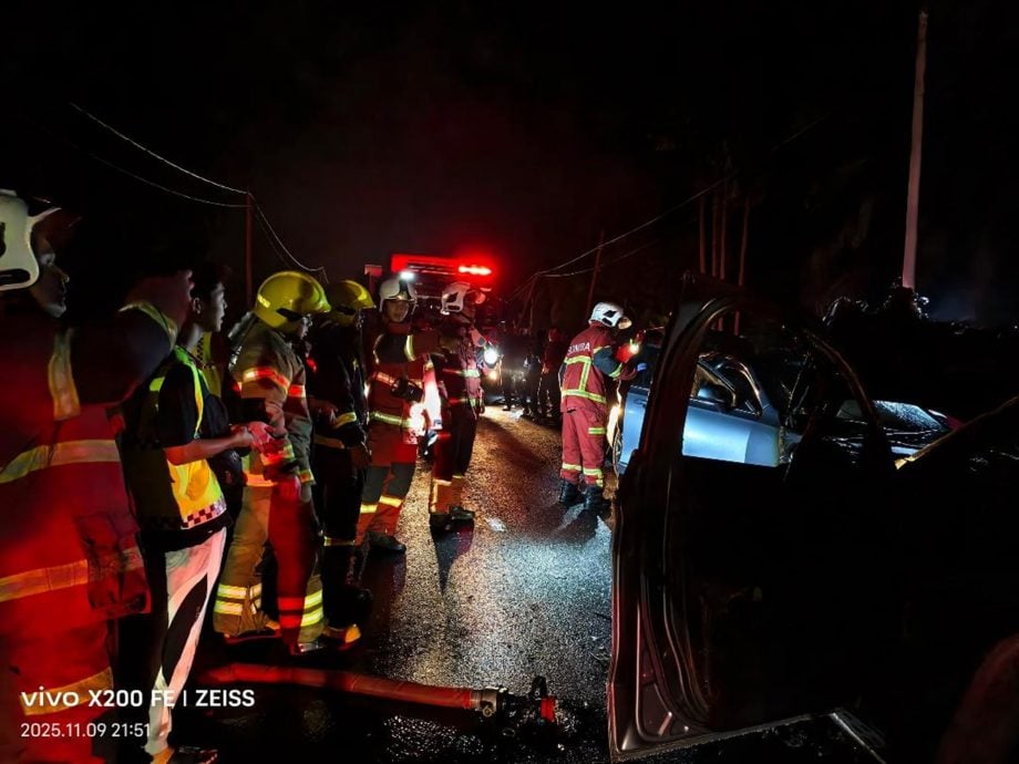 太平十八丁路迎面 2名车相撞后起火燃烧