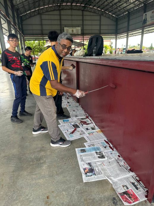 学海学记|主文|大扫除人多力量大 泛黄书签纸条引好奇