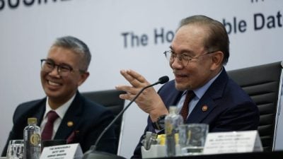 安华建议南非效仿大马 与美持续沟通化解关税问题