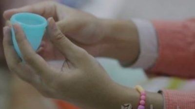 室友竟将月经杯浸泡在她的饮水杯 女子崩溃呕吐6次！