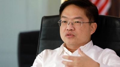 【独家】道安研究院：道路减寿 维修年花数十亿  罗里超载全民买单