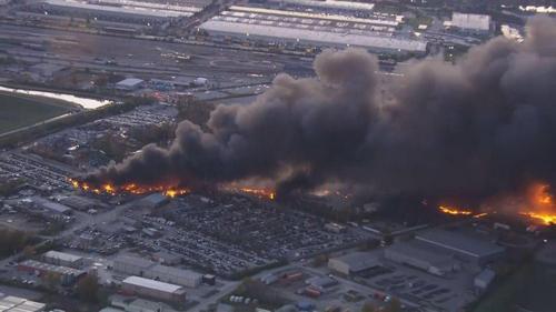 封面图与文 美国肯塔基州货机坠毁增至最少7死　州长料伤亡人数增加