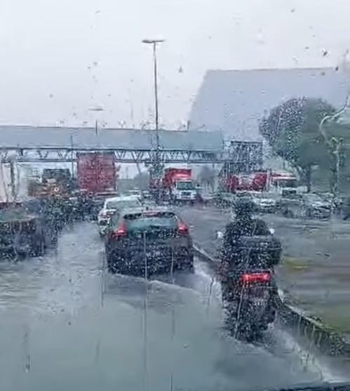 封面/大都会-雪隆水灾／多图