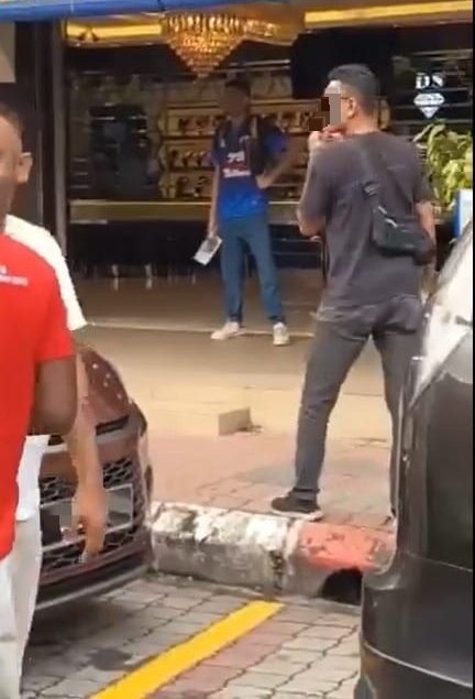 小印度持刀伤人破坏车辆 30岁印男遭警方逮捕