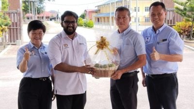 华岚赞扬昔加末43校董家协 联手推动教育发展