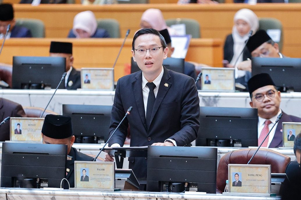 已签发 柔:封面:州议会文四:柔投资承诺蝉联全国第一,李廷汉:今年第3季度创911亿