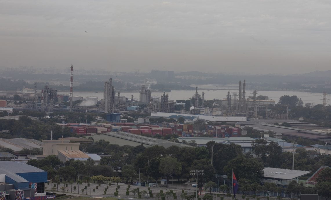 已签发 柔：封面：莫哈末法兹里：提升净水处理量应付发展，未来实现零依赖新加坡