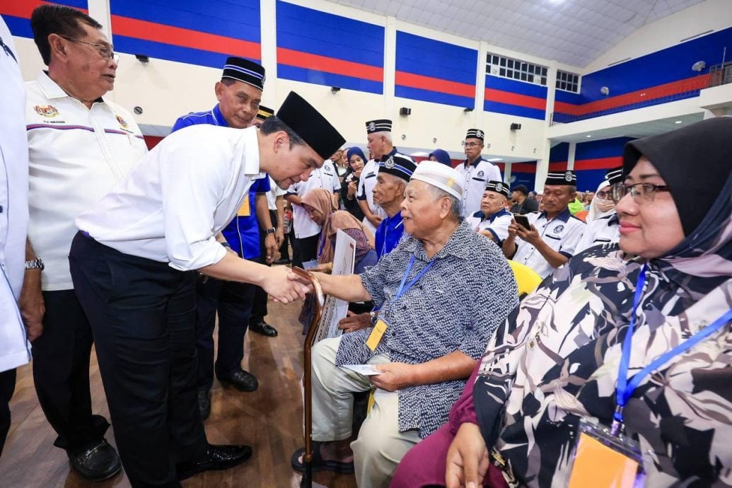 已签发 柔：柔佛州政府持续颁发援助　退伍军人及前警员受惠