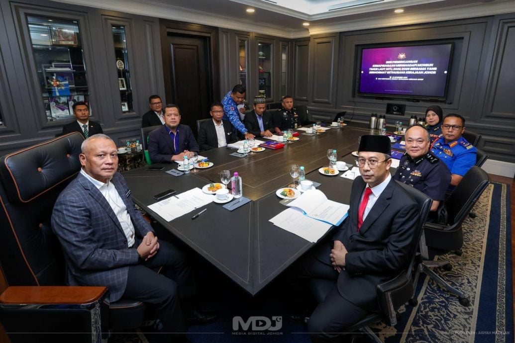 已签发 柔：柔天灾管理委员会召开会议 讨论季候风备灾准备