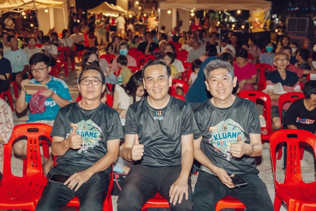 已签发 柔:版头之一:居銮铁道节热闹闭幕 周忠信:展现公共空间转型潜力