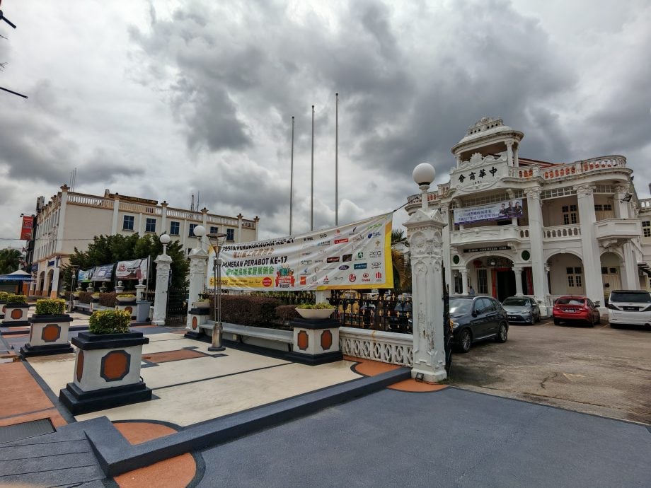 已签发 柔:版头之一:峇市会配合旅游年美化景点,神庙列入文化景点