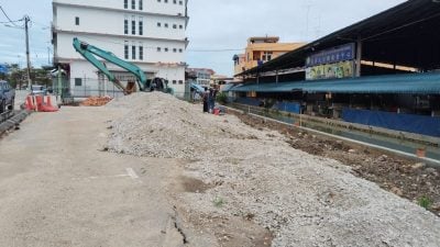 文打烟小贩中心停车区修复工程 展至明年中竣工