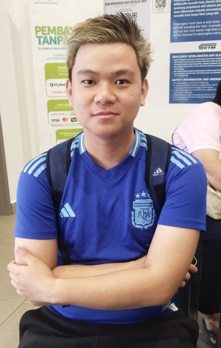 **已签发**柔︰封面：九成居所靠近火车站B门，彼咯村民吁速装验票闸