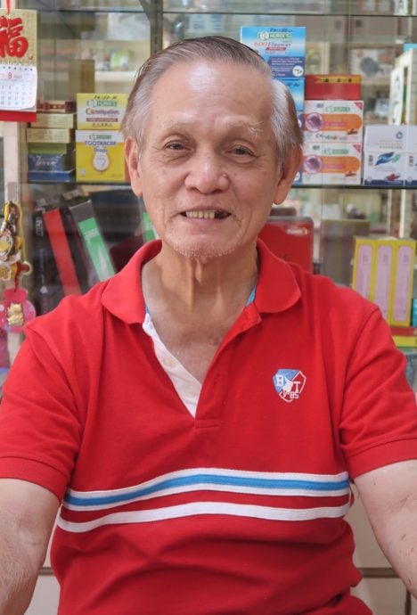 **已签发**柔︰封面：九成居所靠近火车站B门，彼咯村民吁速装验票闸