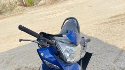 18岁骑士经沙场时遭罗里撞倒   送院抢救不治