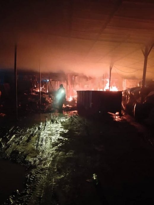 **已签发**柔:古来垃圾厂20%被烧毁 1工人受困火场终丧命