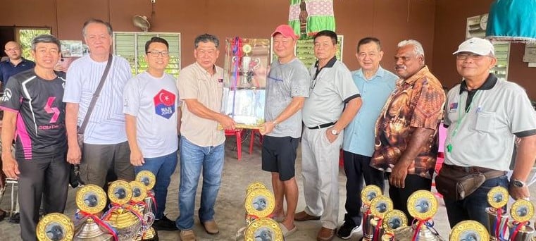 **已签发**柔：可头条：国际斑鸠与啼鸠鸣声艺术赛  250鸟展歌喉