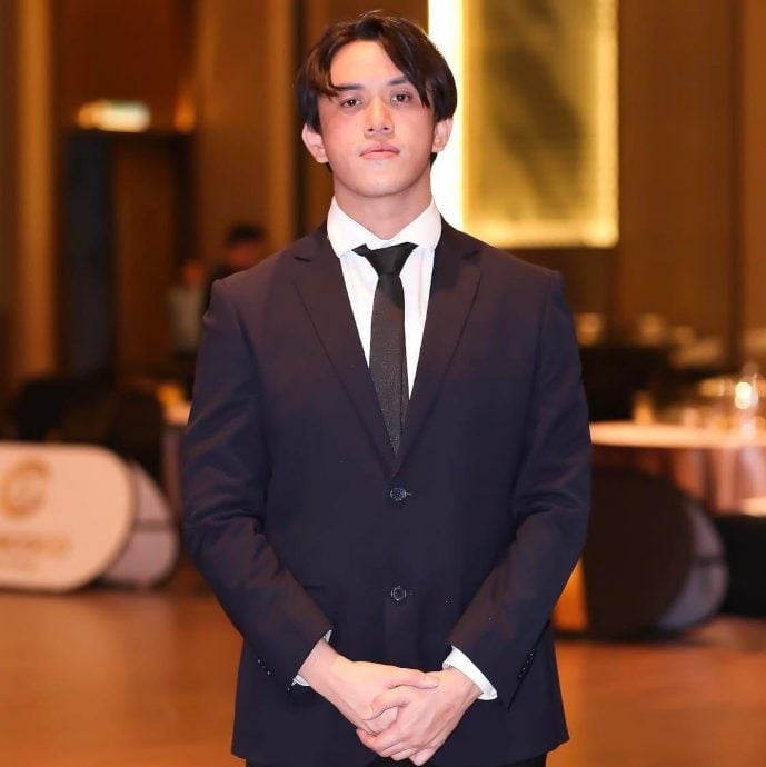 **已签发**柔:封面: 特稿〡北京滑铁卢英格兰称冠 大马双子星征服国标舞界奥斯卡