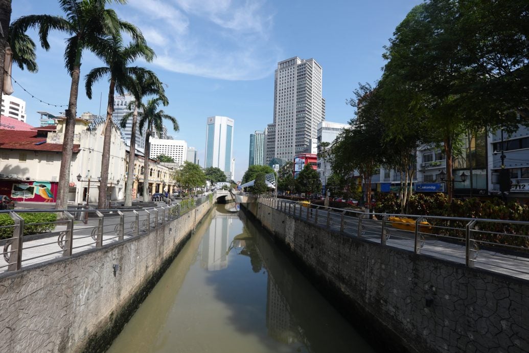 **已签发**柔:封面:33座建筑包括柔佛古庙 新山市厅拟宪报为“遗产建筑”