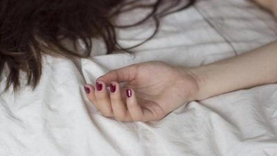 已婚男跟踪强奸醉妇 监15年鞭12下