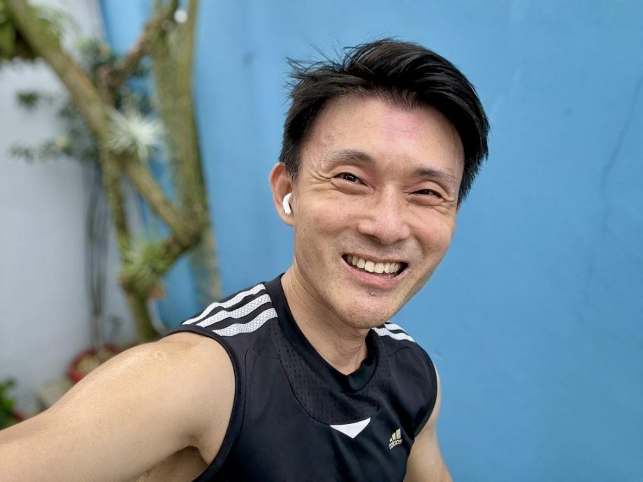 *已签发*柔：狮城二三事：晨跑时遭脚车撞倒  狮城文社青部长膝盖瘀伤