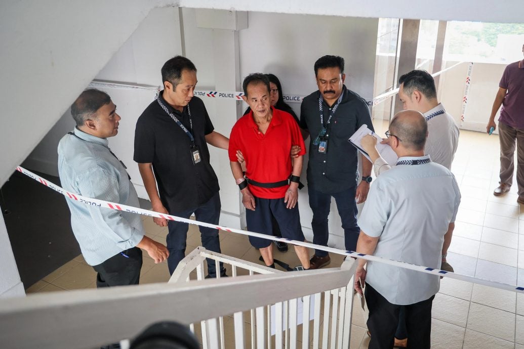 *已签发*柔：狮城二三事：涉狮城振瑞路凌晨谋杀案 59岁嫌凶押回现场重组案情