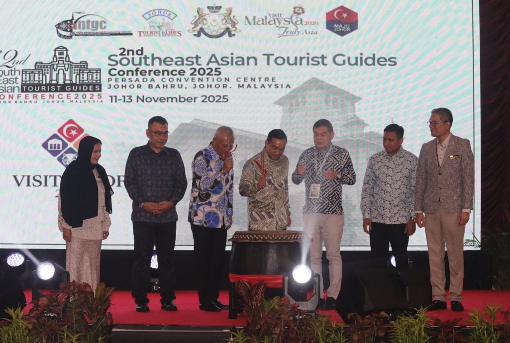 **已签发**柔：第三版新头：第二届东盟导游大会开幕  推动柔州与东盟旅游