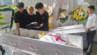 壁画推手陈楚淮举殡　儿子写下给父亲的最后寄语